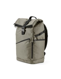 Zaino Coloma 28L in rPET. Chiusura roll-top. Per laptop 17"