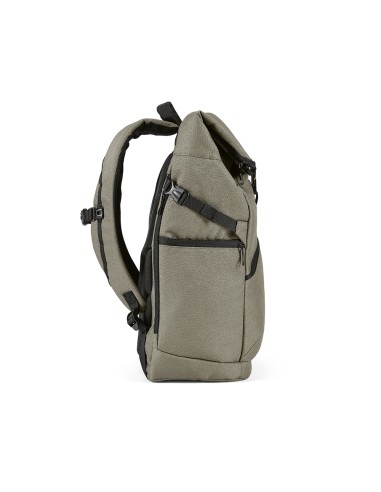 Zaino Coloma 28L in rPET. Chiusura roll-top. Per laptop 17"