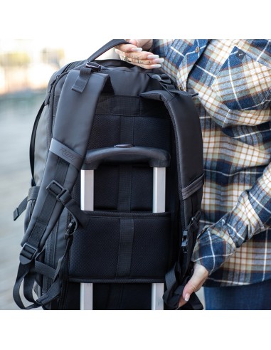 Zaino Rivin 18L in rPET. Tasca riflettente. Per laptop 17"