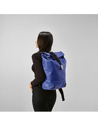 Zaino Berlin 23L in rCotton 340gsm e rPU. Per laptop 17"