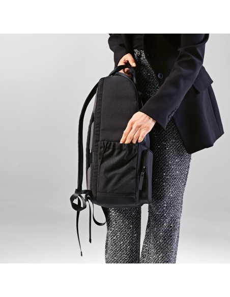 Zaino Bucharest 18L in rPET. Adatto per laptop 15,6"