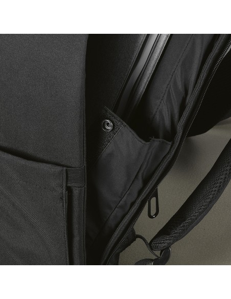 Zaino Budapest 16L in rPET. Tasca frontale. Per laptop 17"