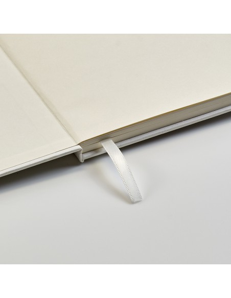 Notebook A5 Hugo copertina in cartoni latte riciclati. 160 pg