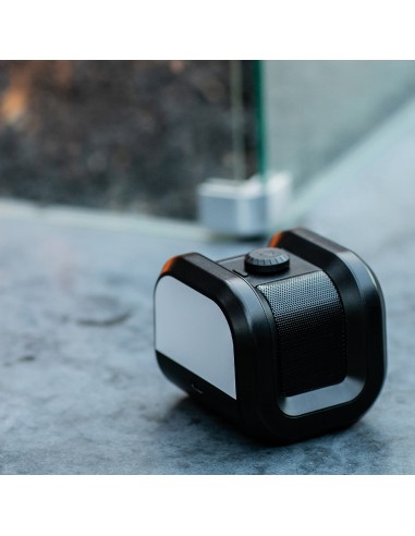 Boomz speaker in rABS, 800mAh. 5h di autonomia. 5W e TWC