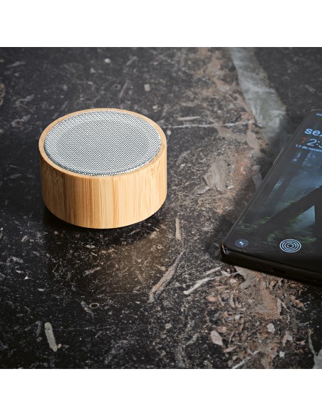 Speaker Einstein in Bamboo e rABS, con batteria da 400mAh