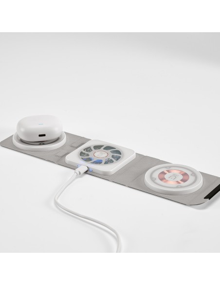 Caricatore wireless 3-in-1 Linnaeus in rPU da 15W