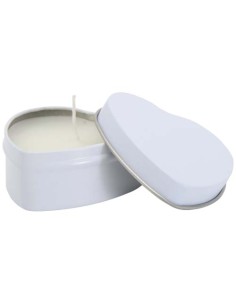 Candela in scatola di latta a forma di cuore all'aroma di vaniglia Blissful