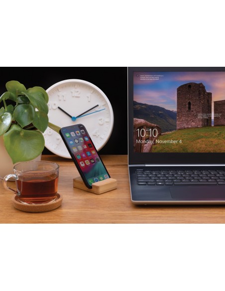 Supporto in bambù per smartphone