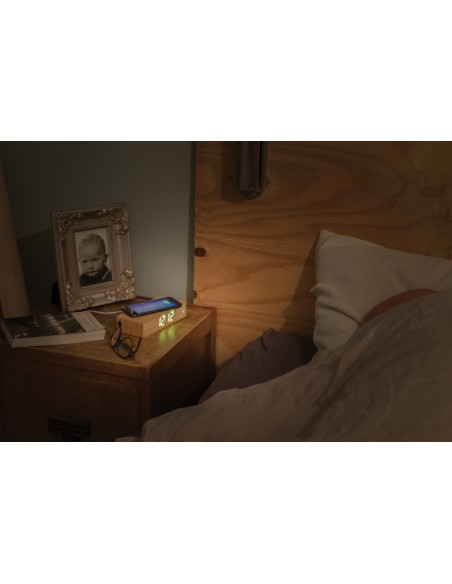 Orologio sveglia in bambù con caricatore wireless 5W