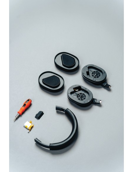 Cuffie wireless riciclate e riparabili Irvine RCS