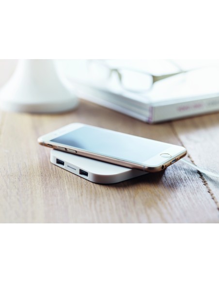 Powerbank a induzione con HUB