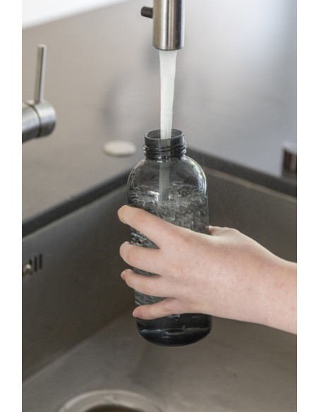 Bottiglia antigoccia con tappo in metallo 620ml