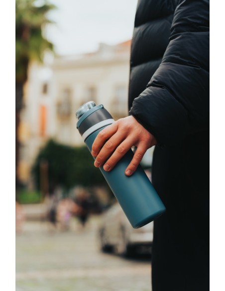 Bottiglia richiudibile Omni Sip in r-acciaio RCS 720ml