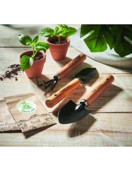 3 attrezzi da giardino in sacchett