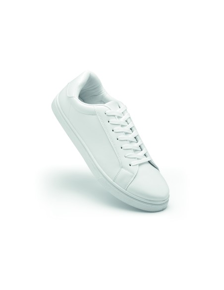 Sneaker in PU taglia 46