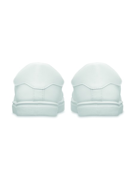 Sneaker in PU taglia 46