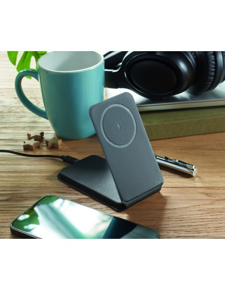 Caricabatterie pieghevole