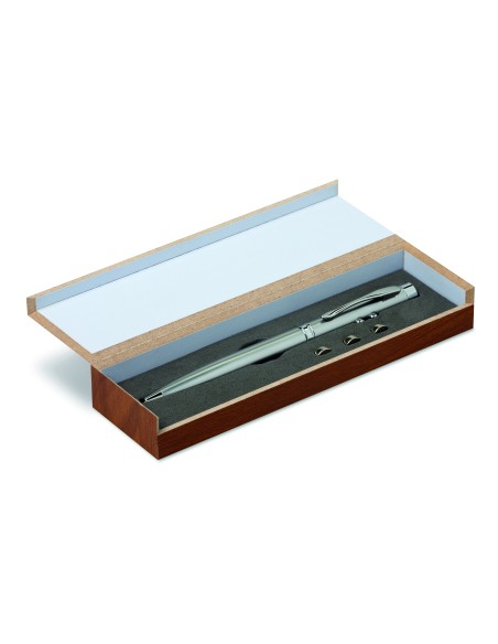 Penna a sfera multifunzione