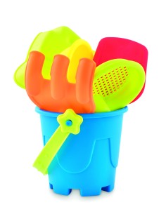 Secchiello e giochi spiaggia