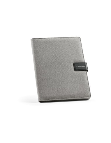 Cartella A4 Tolstoy in rPET. 64 fogli FSC e chiusura in rPU