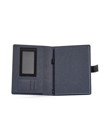 Cartella A4 Tolstoy in rPET. 64 fogli FSC e chiusura in rPU