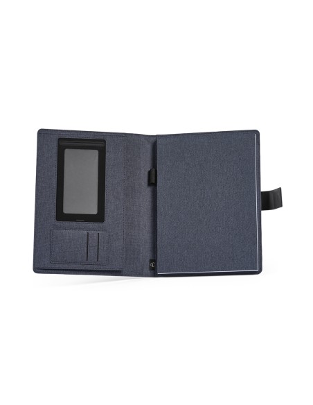 Cartella A4 Tolstoy in rPET. 64 fogli FSC e chiusura in rPU