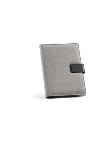 Cartella A5 Tolstoy in rPET. 64 fogli FSC e chiusura in rPU