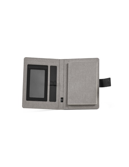 Cartella A5 Tolstoy in rPET. 64 fogli FSC e chiusura in rPU