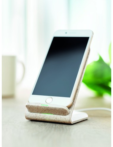 Caricatore wireless in paglia