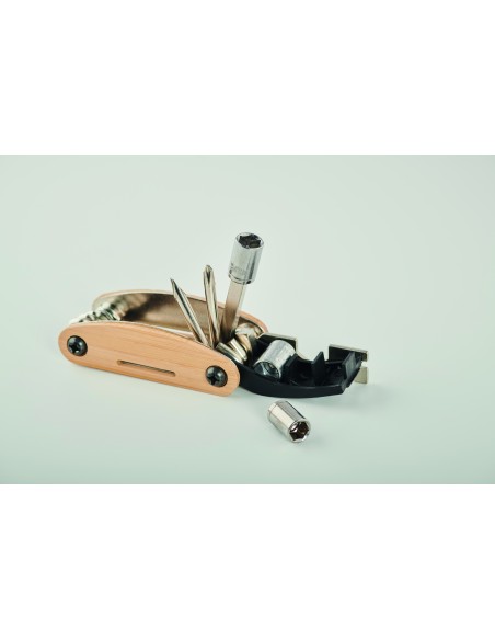 Multiutensile in bamboo