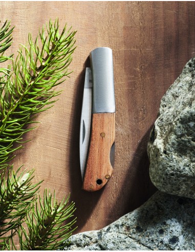 Coltello pieghevole in acacia