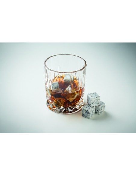 9 cubetti di ghiaccio