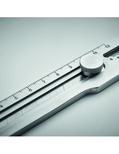 Coltello multifunzione