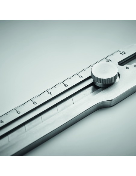 Coltello multifunzione