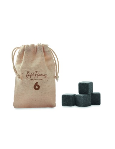 4 cubetti di ghiaccio