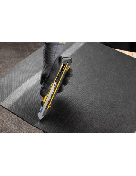 Taglierino heavy duty ricaricabile in plastica riciclata RCS