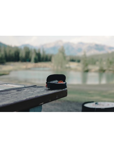 Kit pronto soccorso postalizzabile in PU riciclato RCS