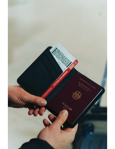 Porta Travelfinder rintracciabile in rPET RCS