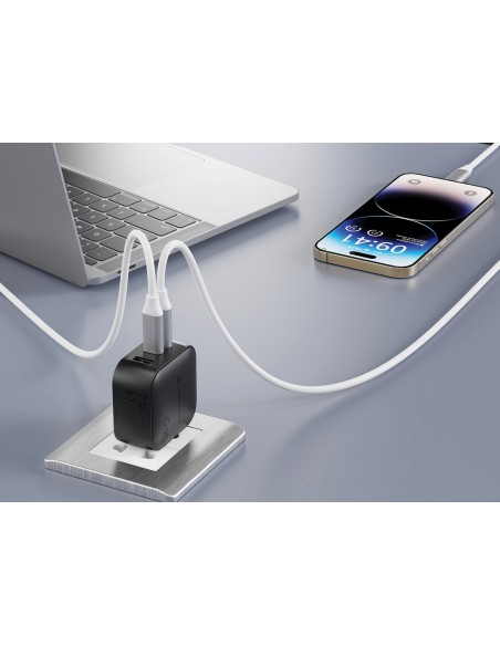 Caricabatterie GAN Urban Vitamin Santa Cruz 70W in rPC RCS