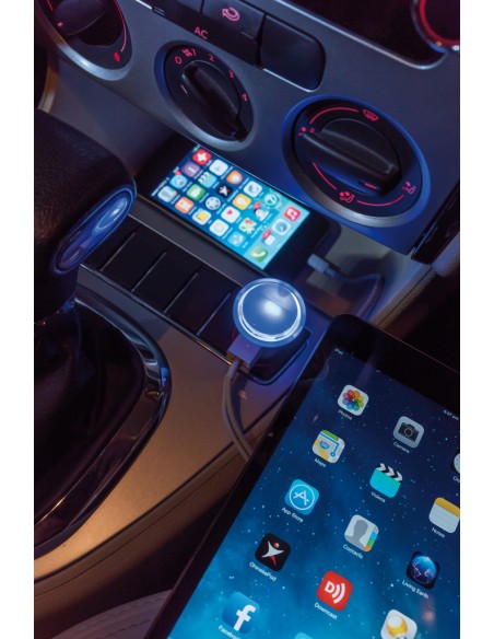 Caricatore a due uscite per auto