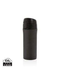 Tazza metallica isolata a vuoto