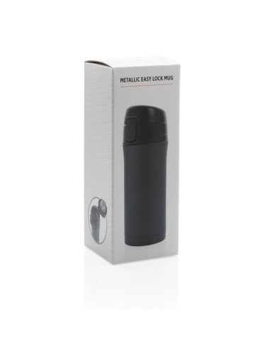 Tazza metallica isolata a vuoto