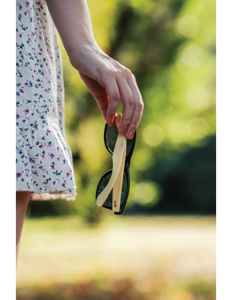 Occhiali da sole in PC riciclato RCS e bambù