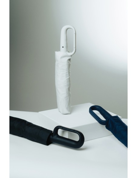 Ombrello 21" con moschettone Yara in rPET AWARE™