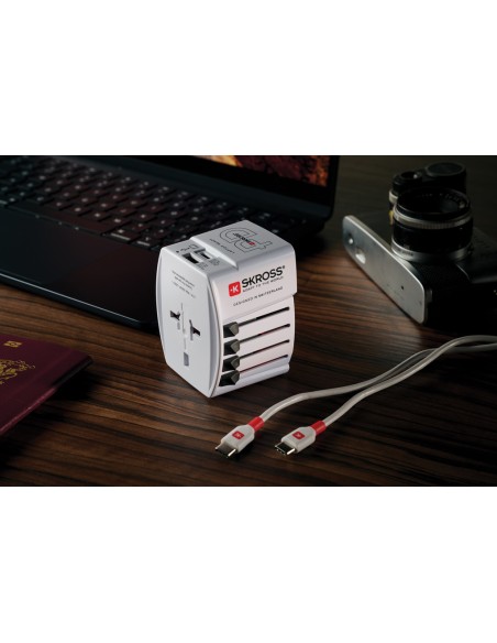 SKROSS Adattatore da viaggio MUV 65W PD con cavo USB C