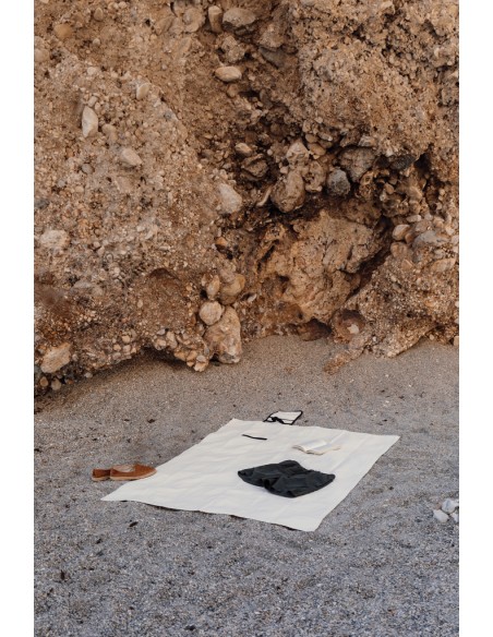 Coperta picnic VINGA Volonne in tela riciclata AWARE™