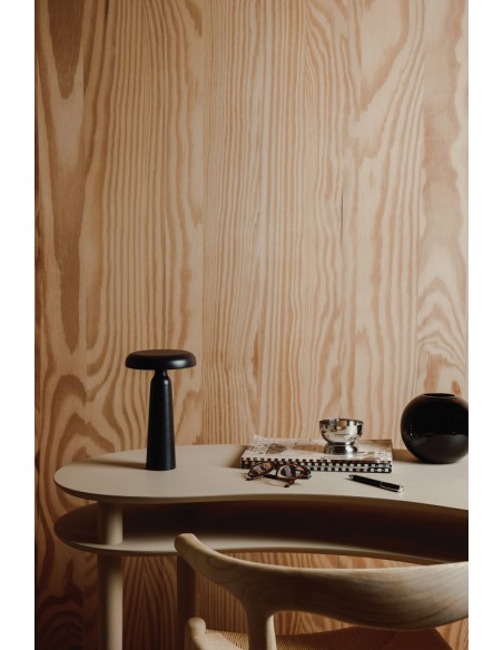 Lampada da tavolo VINGA Avery RCS