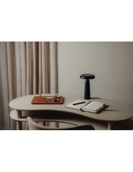 Lampada da tavolo VINGA Avery RCS