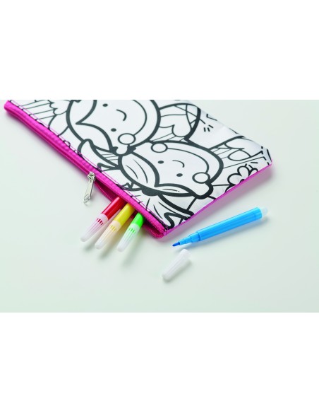 Astuccio con pennarelli