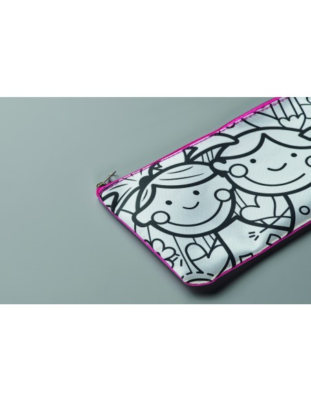 Astuccio con pennarelli